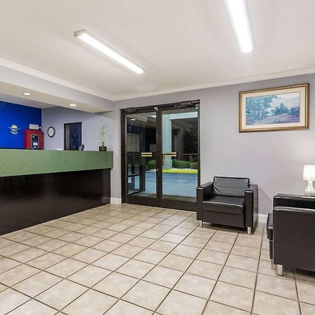 Days Inn By Wyndham Lugoff Buitenkant foto